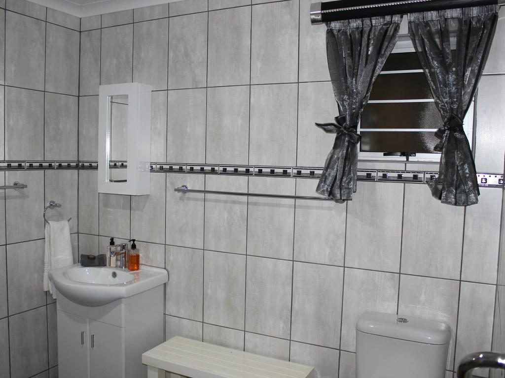 Waterfront Guest House Carolina Ngoại thất bức ảnh