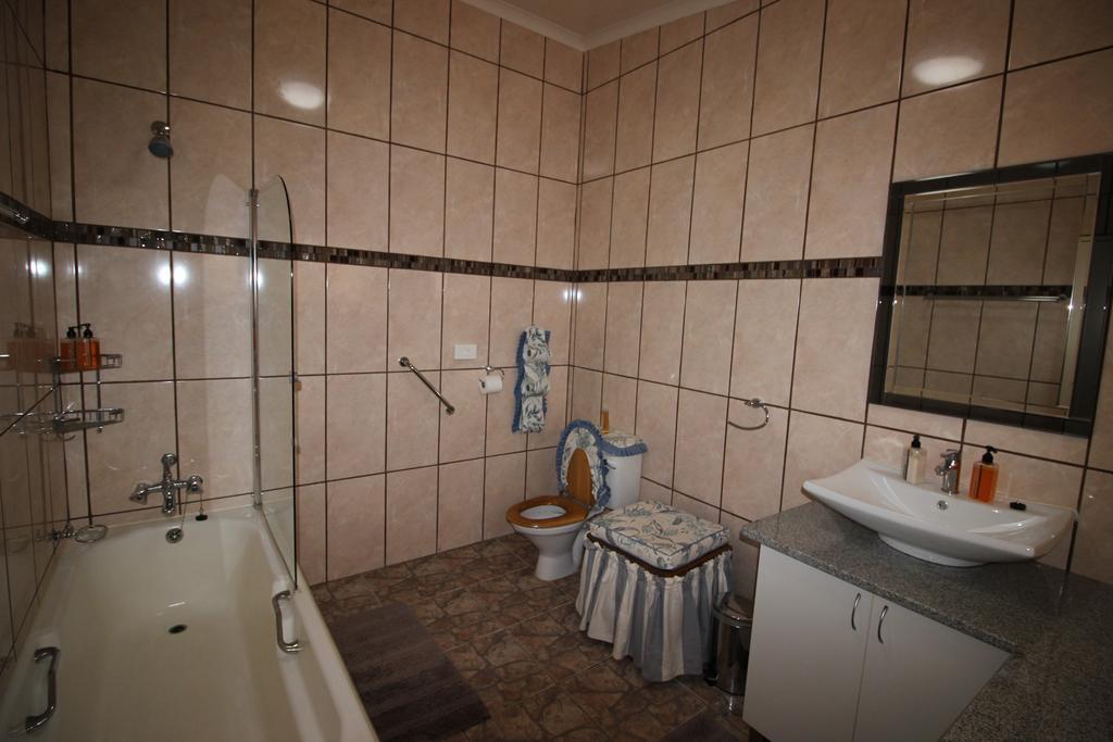 Waterfront Guest House Carolina Ngoại thất bức ảnh